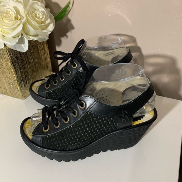 SOLD Fly London Yorl Leather Wedge Sandal Black - Picture 2 of 11